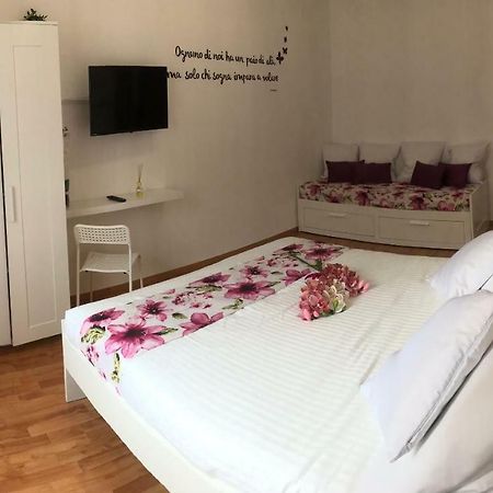 Orchids Apartment Рим Екстериор снимка
